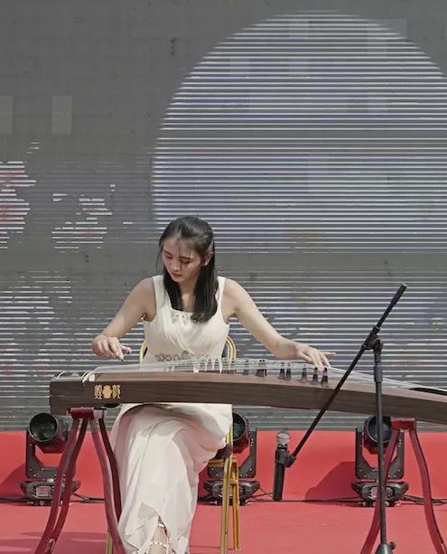 樂滿中秋經典音樂會暨新都名優產品展 雙節同慶，文旅融合奏響蓉城新篇章